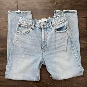 Abercrombie 90s straight jean